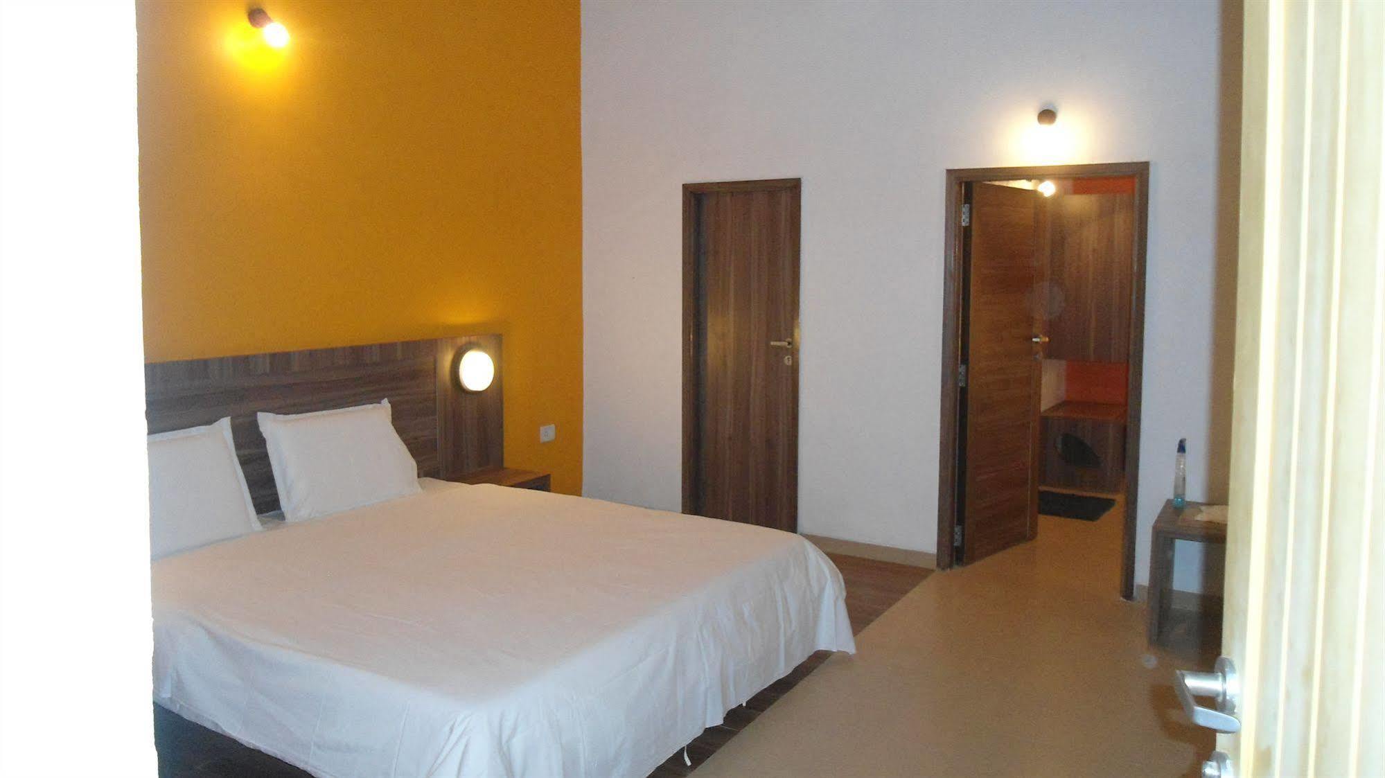 Golden Swan Beach Resort Murūd Extérieur photo